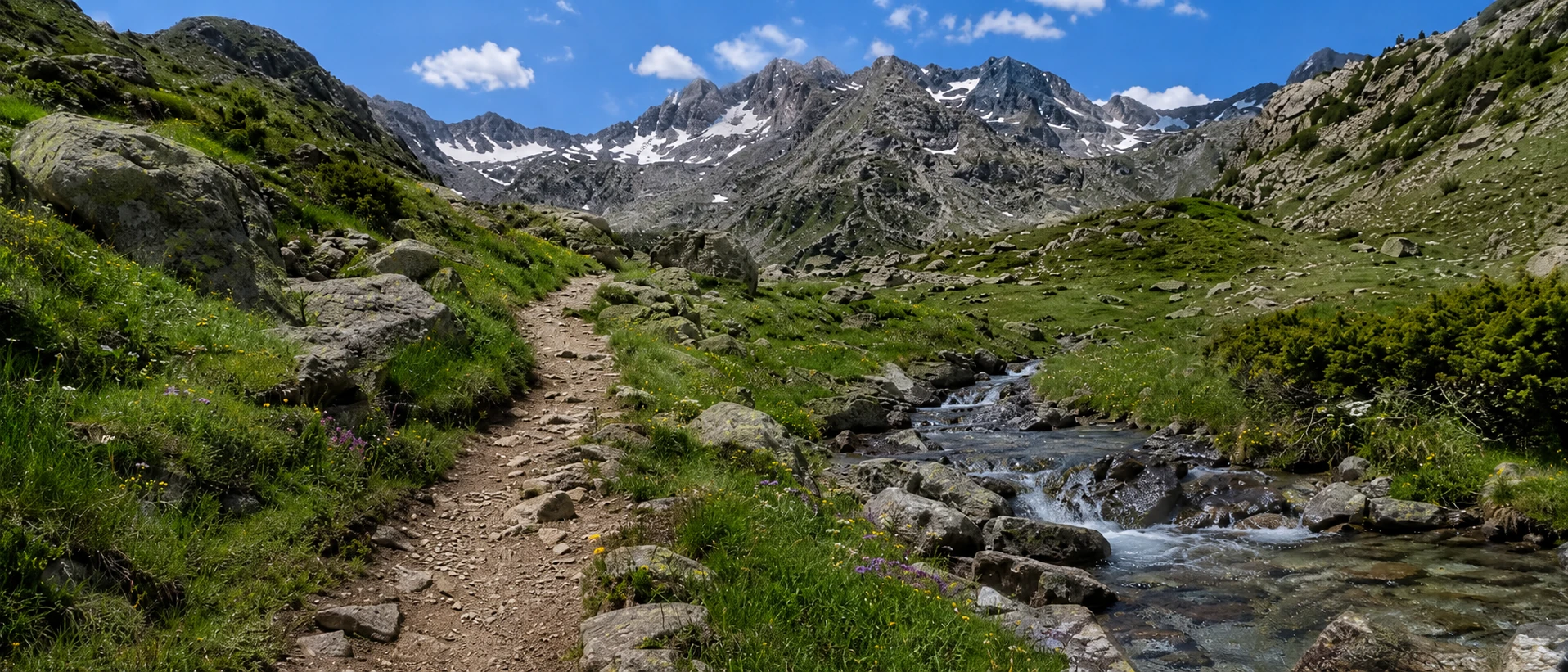 Berglandschaft als bildlicher Bezug zur Psychotherapie – Weg zu Klarheit und Stärke
